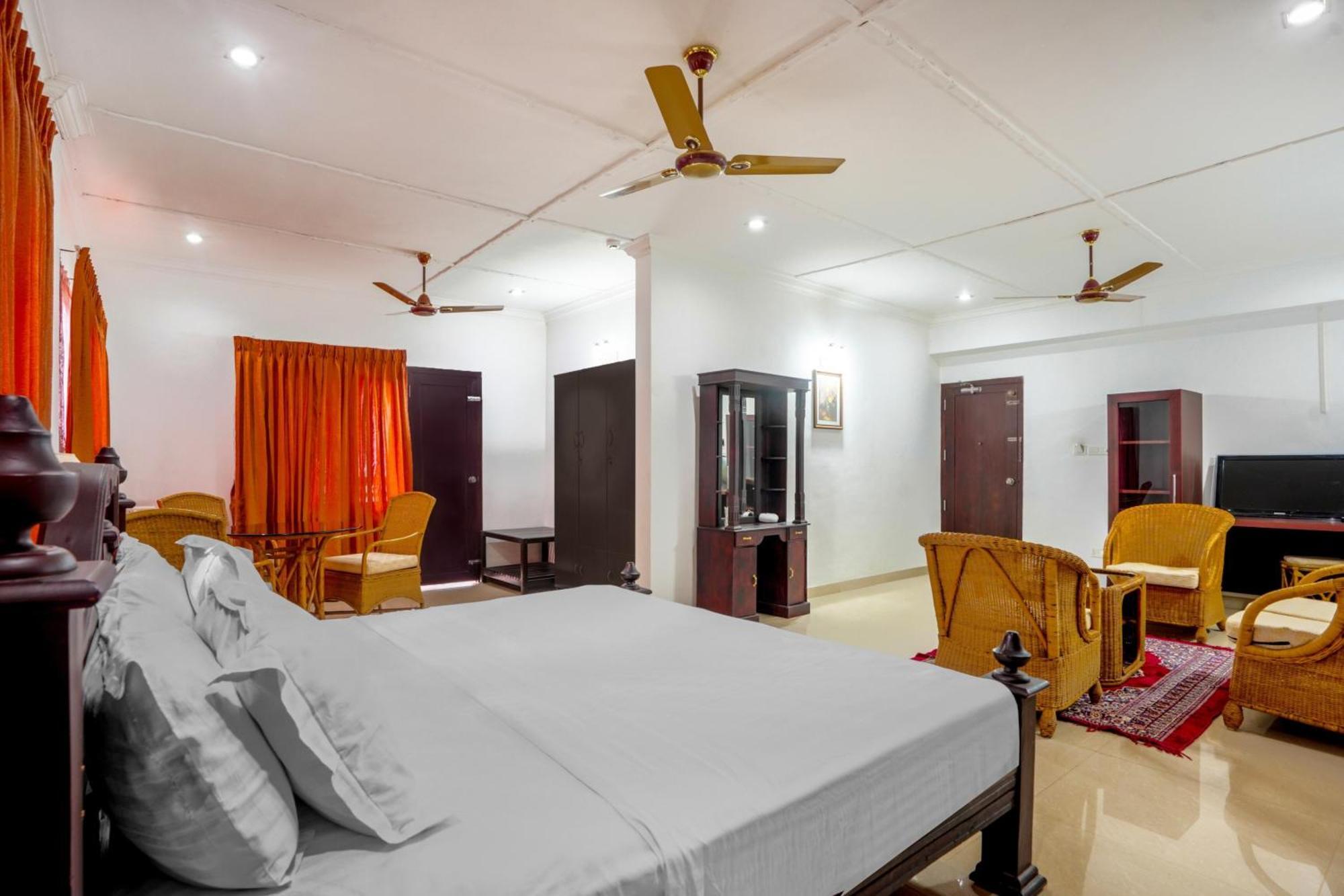 Palette Resorts- Tapovan Green County Thattakad ภายนอก รูปภาพ