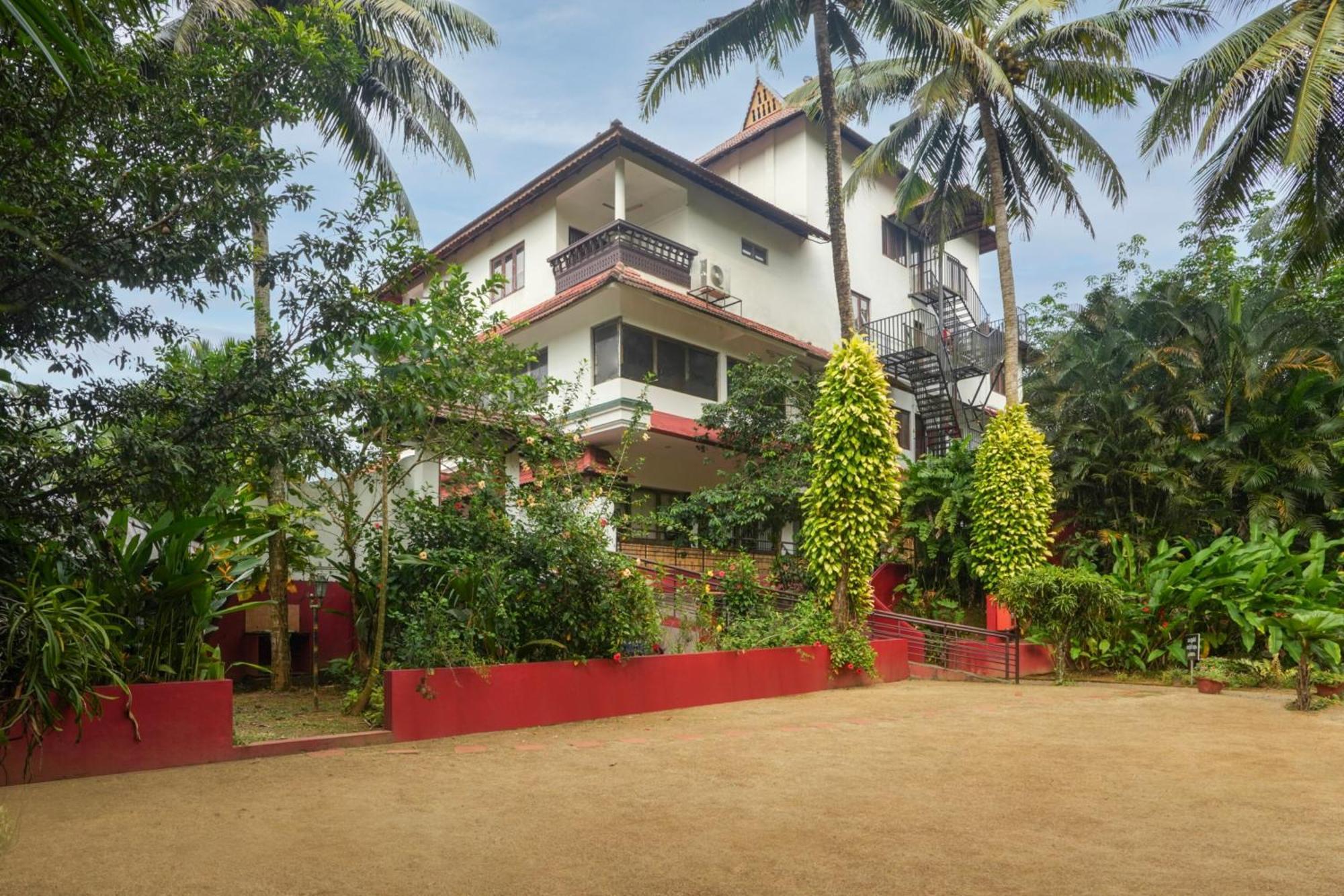 Palette Resorts- Tapovan Green County Thattakad ภายนอก รูปภาพ