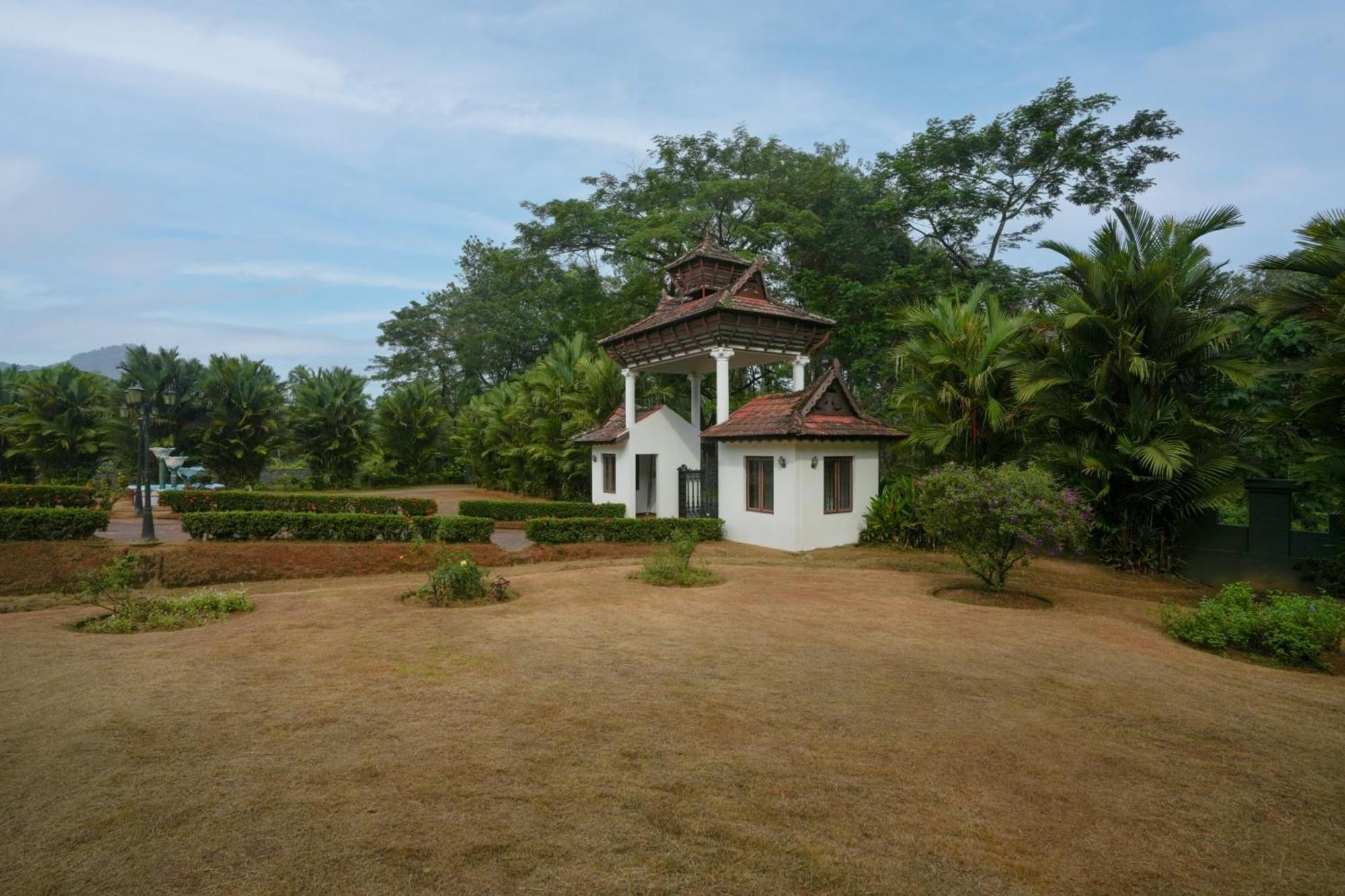 Palette Resorts- Tapovan Green County Thattakad ภายนอก รูปภาพ