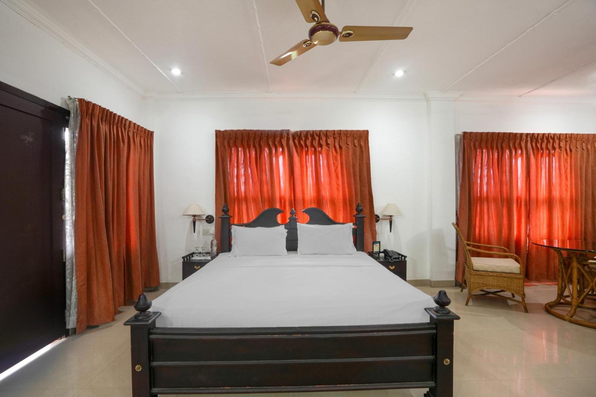 Palette Resorts- Tapovan Green County Thattakad ภายนอก รูปภาพ