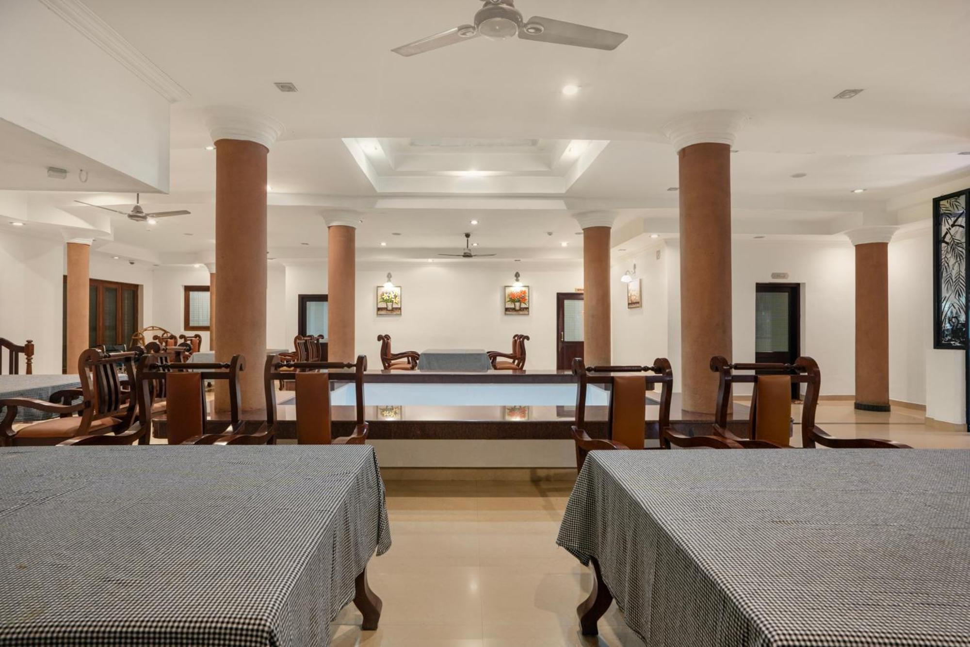 Palette Resorts- Tapovan Green County Thattakad ภายนอก รูปภาพ