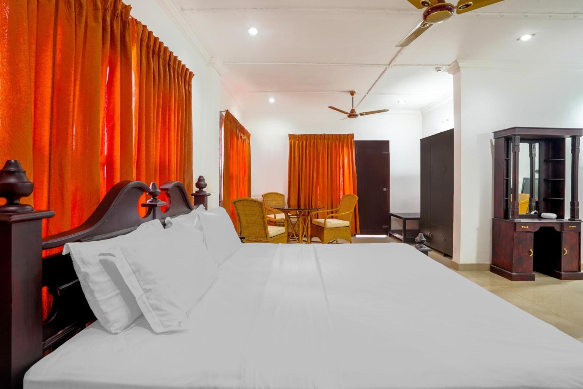 Palette Resorts- Tapovan Green County Thattakad ภายนอก รูปภาพ